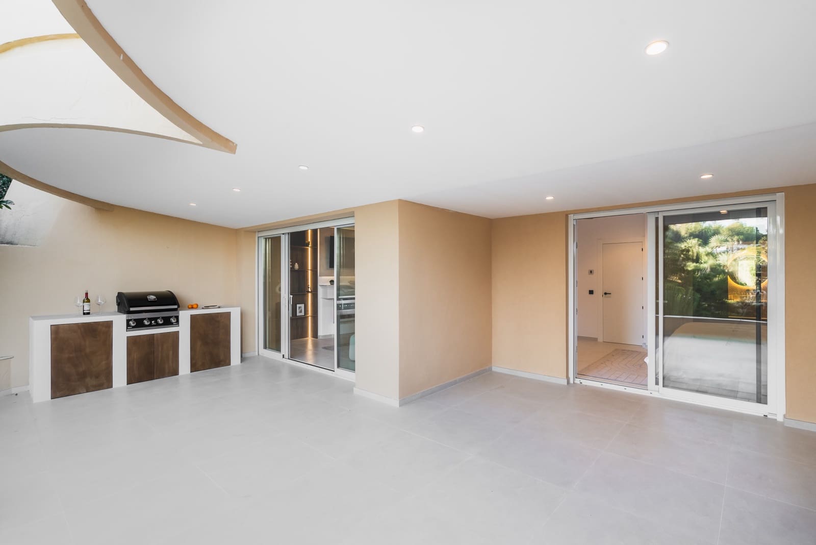 4 soveværelse Lejlighed til salg i Marbella med swimmingpool garage - € 1.295.000 (Ref: 9245858)