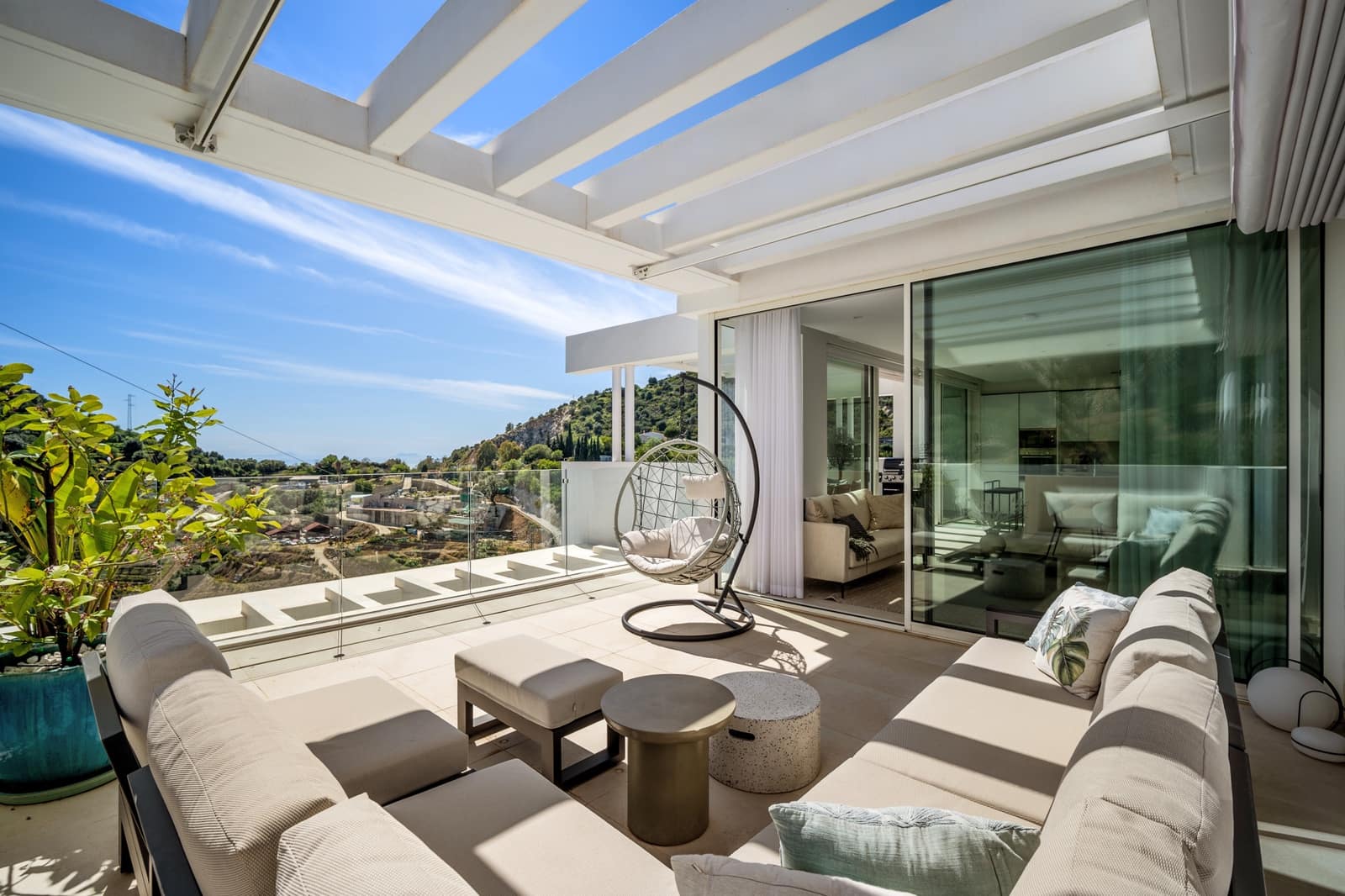 3 chambre Penthouse à vendre à Ojen avec piscine garage - 1 150 000 € (Ref: 9245861)