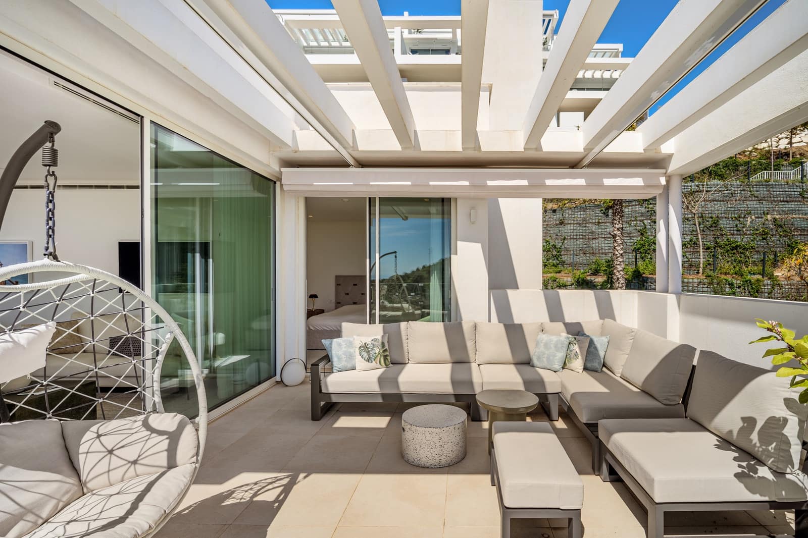 3 chambre Penthouse à vendre à Ojen avec piscine garage - 1 150 000 € (Ref: 9245861)