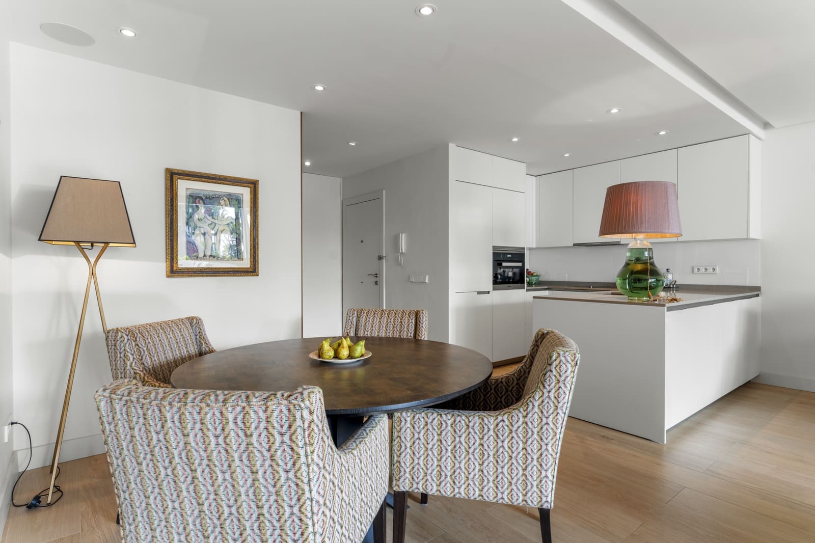 3 sypialnia Apartament na sprzedaż w Marbella z basenem garażem - 3 850 000 € (Ref: 9245862)
