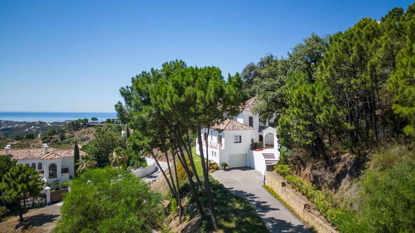 4 Zimmer Villa zu verkaufen in Benahavis mit Pool Garage - 1.795.000 € (Ref: 9245864)
