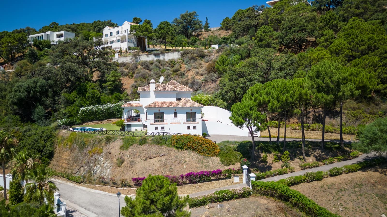 4 Zimmer Villa zu verkaufen in Benahavis mit Pool Garage - 1.795.000 € (Ref: 9245864)