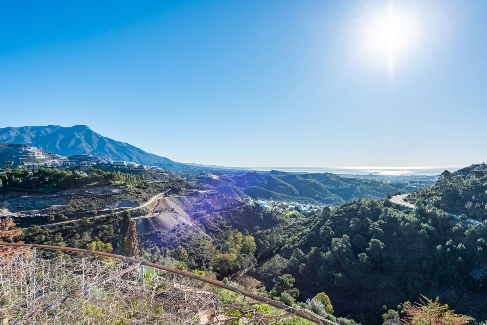 9 bedroom Villa for sale in Benahavis with pool garage - € 4,550,000 (Ref: 9245877)