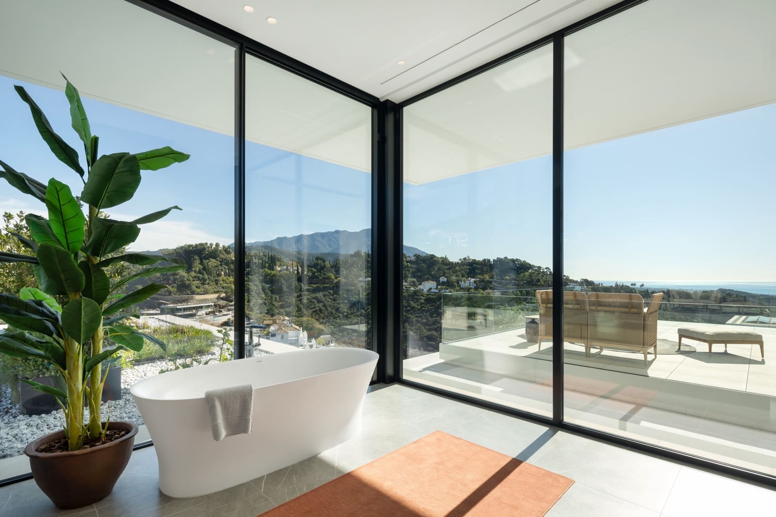 8 chambre Villa/Maison à vendre à El Madronal avec piscine garage - 11 500 000 € (Ref: 9245879)