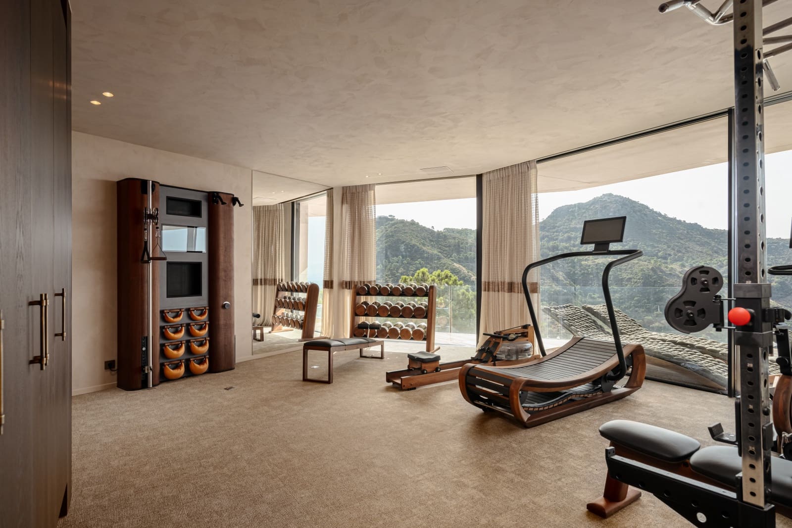 7 bedroom Villa for sale in Benahavis with pool garage - € 9,750,000 (Ref: 9245881)