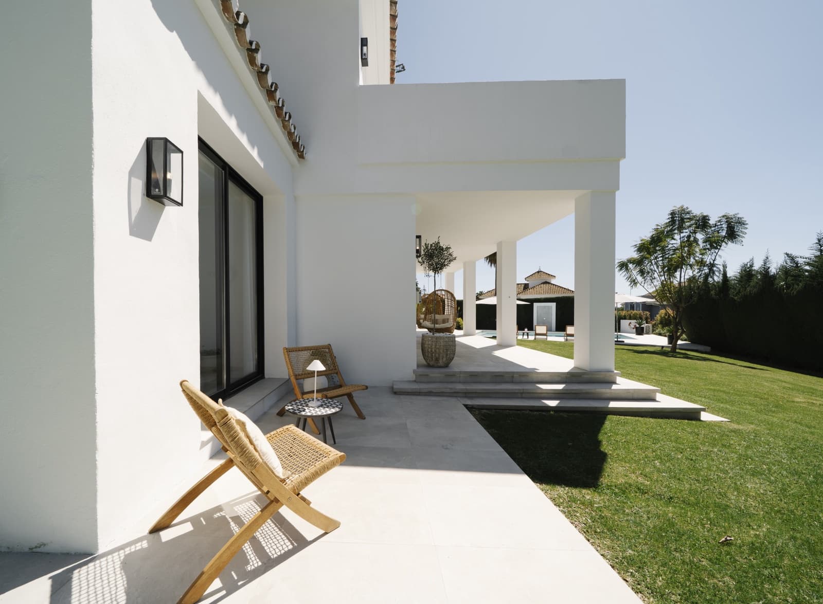 5 bedroom Villa for sale in Nueva Andalucia with pool garage - € 3,750,000 (Ref: 9245886)