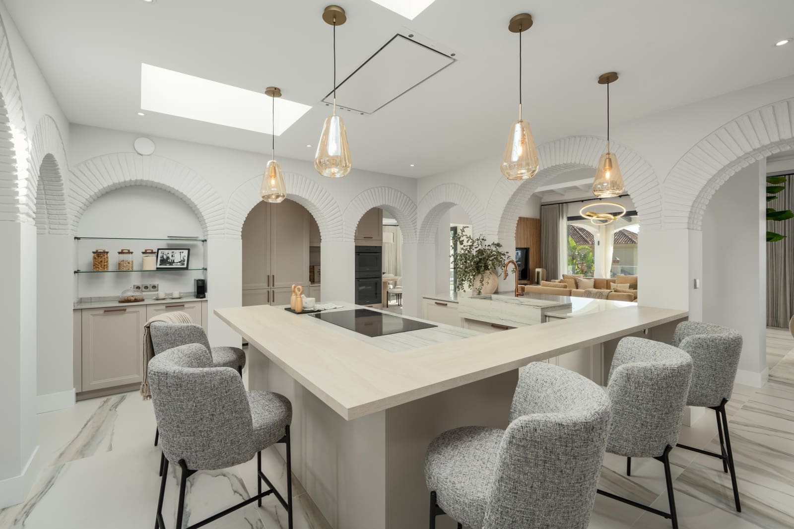 5 bedroom Villa for sale in Marbella with pool garage - € 7,550,000 (Ref: 9245889)