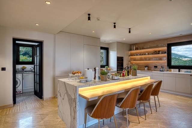 4 Zimmer Penthouse zu verkaufen in Marbella mit Pool Garage - 4.250.000 € (Ref: 9245890)