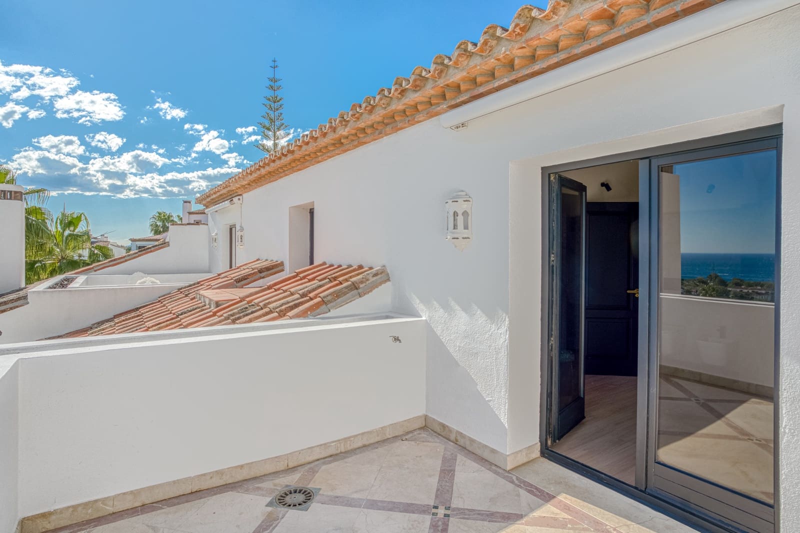 4 chambre Penthouse à vendre à Marbella avec piscine garage - 4 250 000 € (Ref: 9245890)