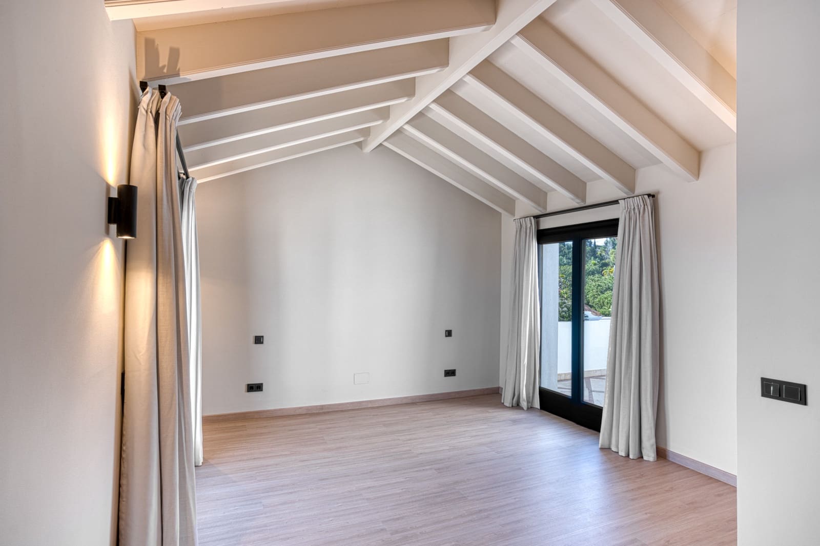 4 chambre Penthouse à vendre à Marbella avec piscine garage - 4 250 000 € (Ref: 9245890)