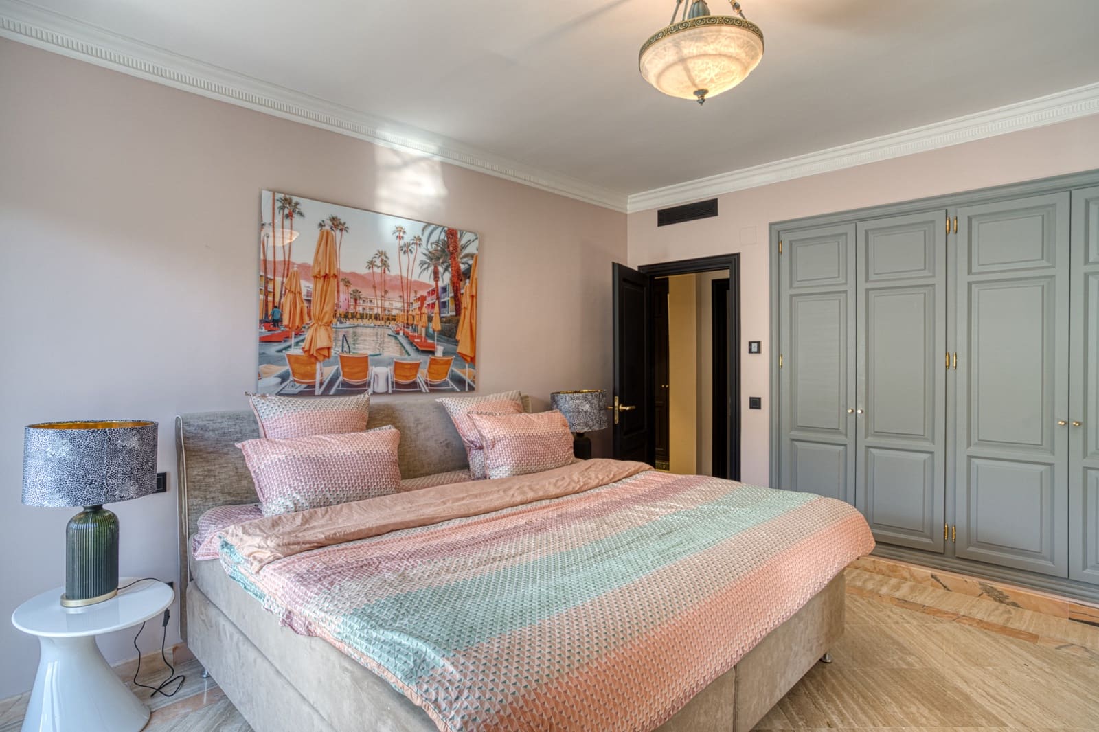 4 chambre Penthouse à vendre à Marbella avec piscine garage - 4 250 000 € (Ref: 9245890)