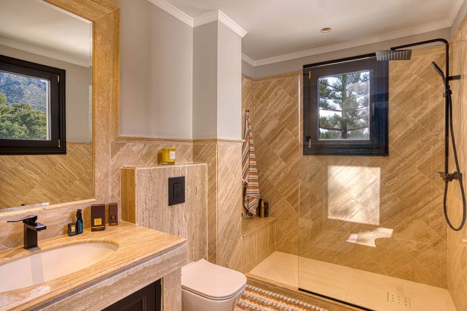 4 chambre Penthouse à vendre à Marbella avec piscine garage - 4 250 000 € (Ref: 9245890)