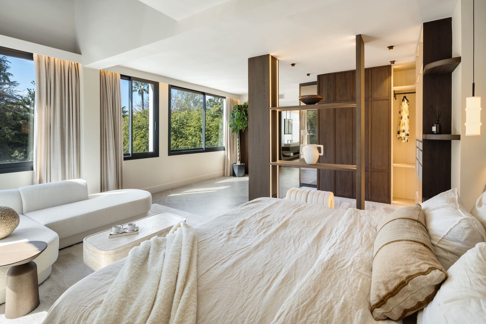5 bedroom Villa for sale in Nueva Andalucia with pool garage - € 4,290,000 (Ref: 9245893)