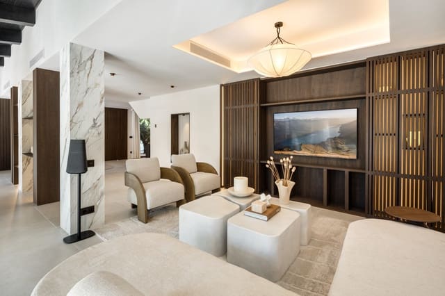 5 chambre Villa/Maison à vendre à Nueva Andalucia, Marbella avec piscine garage - 4 290 000 € (Ref: 9245893)