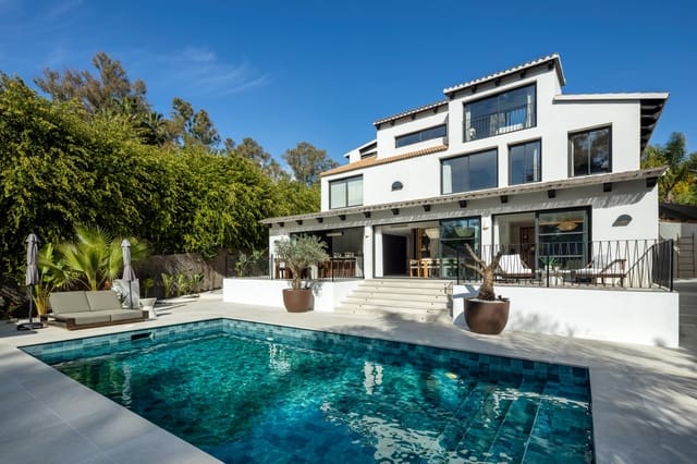 5 chambre Villa/Maison à vendre à Nueva Andalucia, Marbella avec piscine garage - 4 290 000 € (Ref: 9245893)