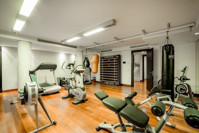 5 chambre Villa/Maison à vendre à Los Flamingos, Benahavís avec piscine garage - 5 500 000 € (Ref: 9245896)