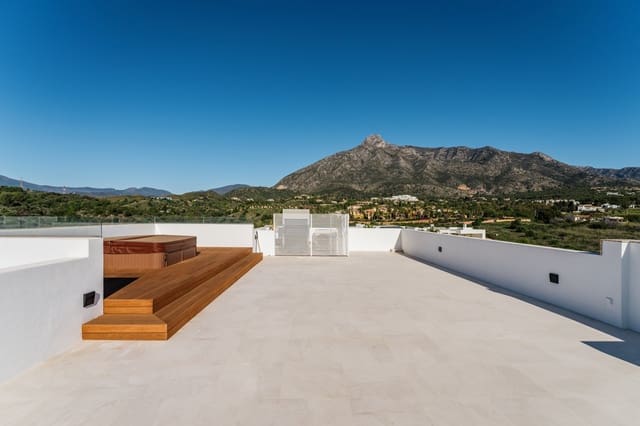 5 Zimmer Villa zu verkaufen in Marbella mit Pool - 4.300.000 € (Ref: 9245897)