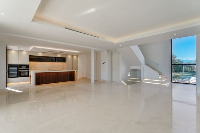 5 Zimmer Villa zu verkaufen in Marbella mit Pool - 4.300.000 € (Ref: 9245897)