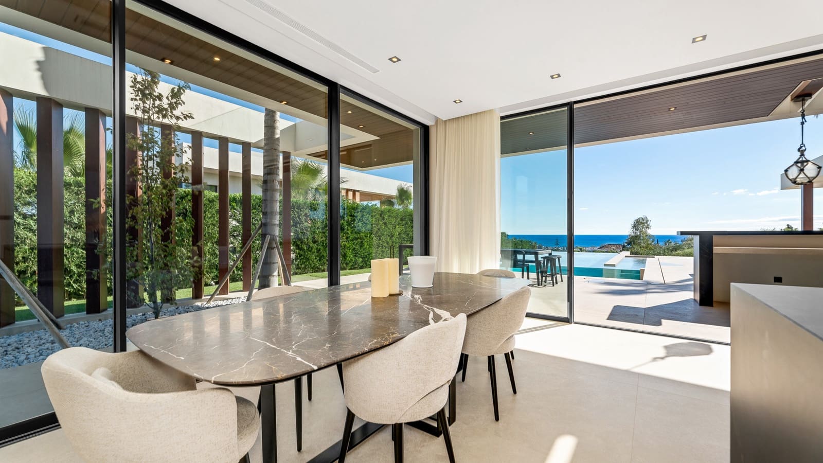 5 soveværelse Villa til salg i Los Flamingos med swimmingpool garage - € 5.700.000 (Ref: 9245902)