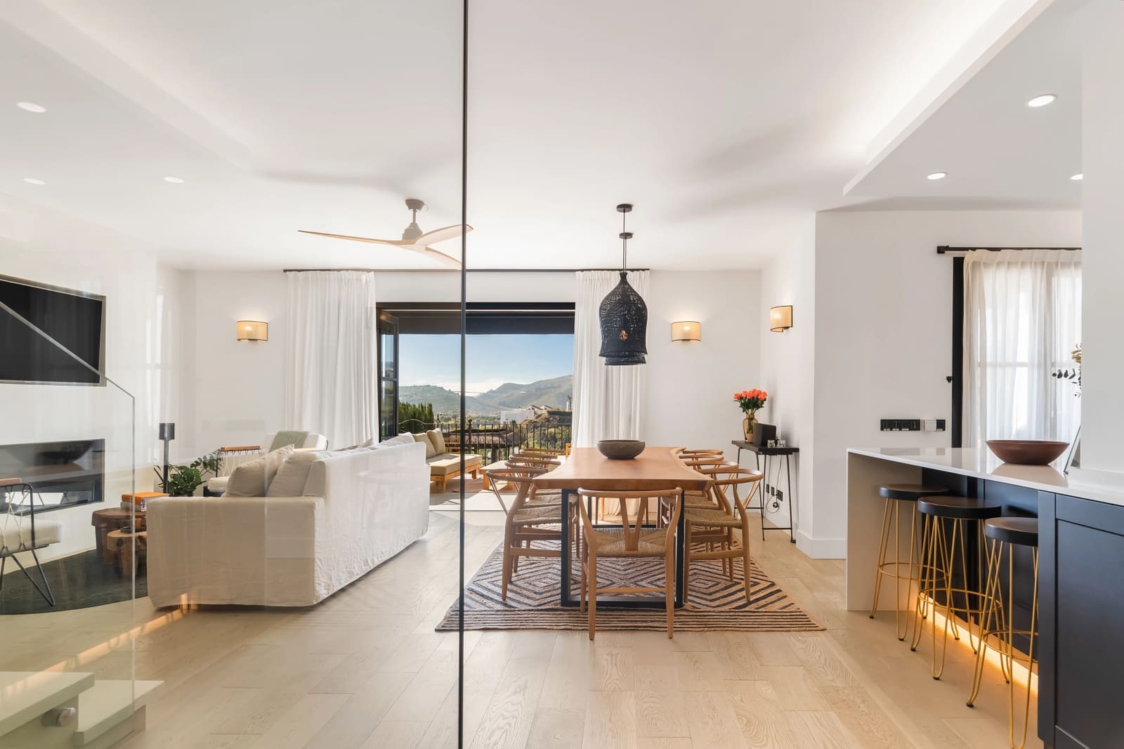 6 sypialnia Willa na sprzedaż w Benahavis z basenem garażem - 2 995 000 € (Ref: 9245905)