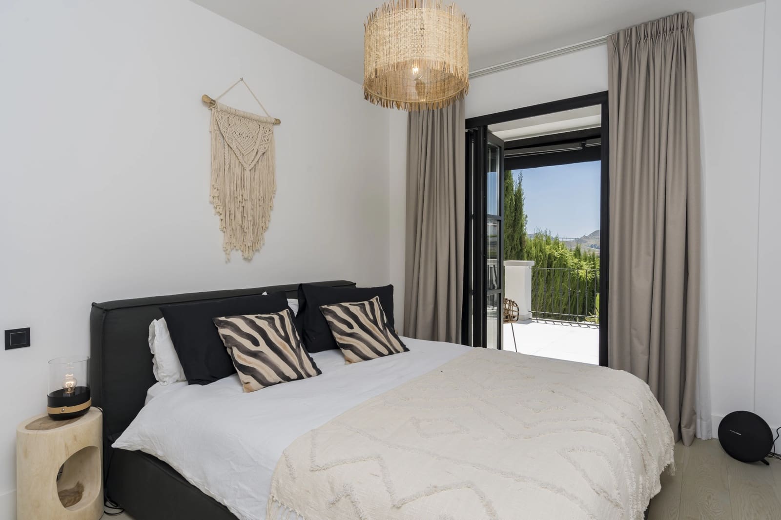 6 sypialnia Willa na sprzedaż w Benahavis z basenem garażem - 2 995 000 € (Ref: 9245905)
