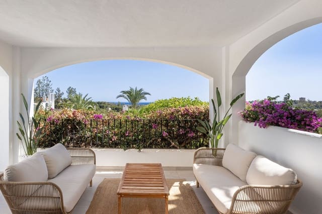 4 Zimmer Haus zu verkaufen in Marbella mit Pool Garage - 1.991.000 € (Ref: 9245908)