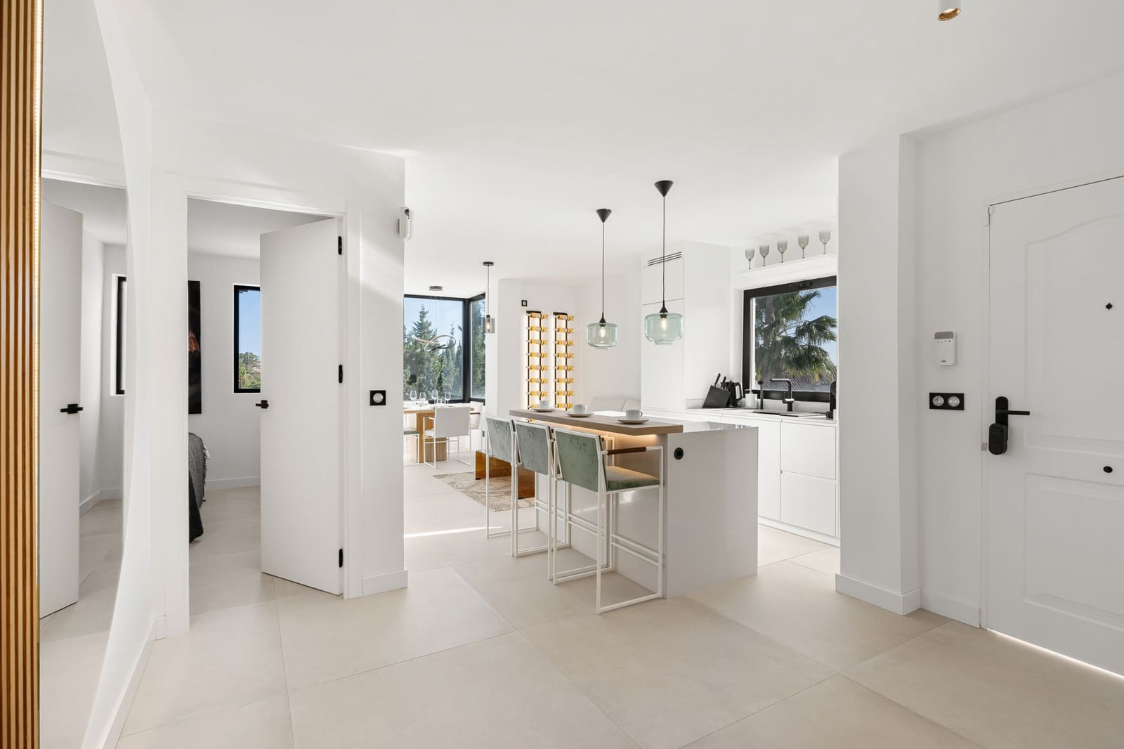 3 bedroom Penthouse for sale in Marbella with pool garage - € 650,000 (Ref: 9245910)