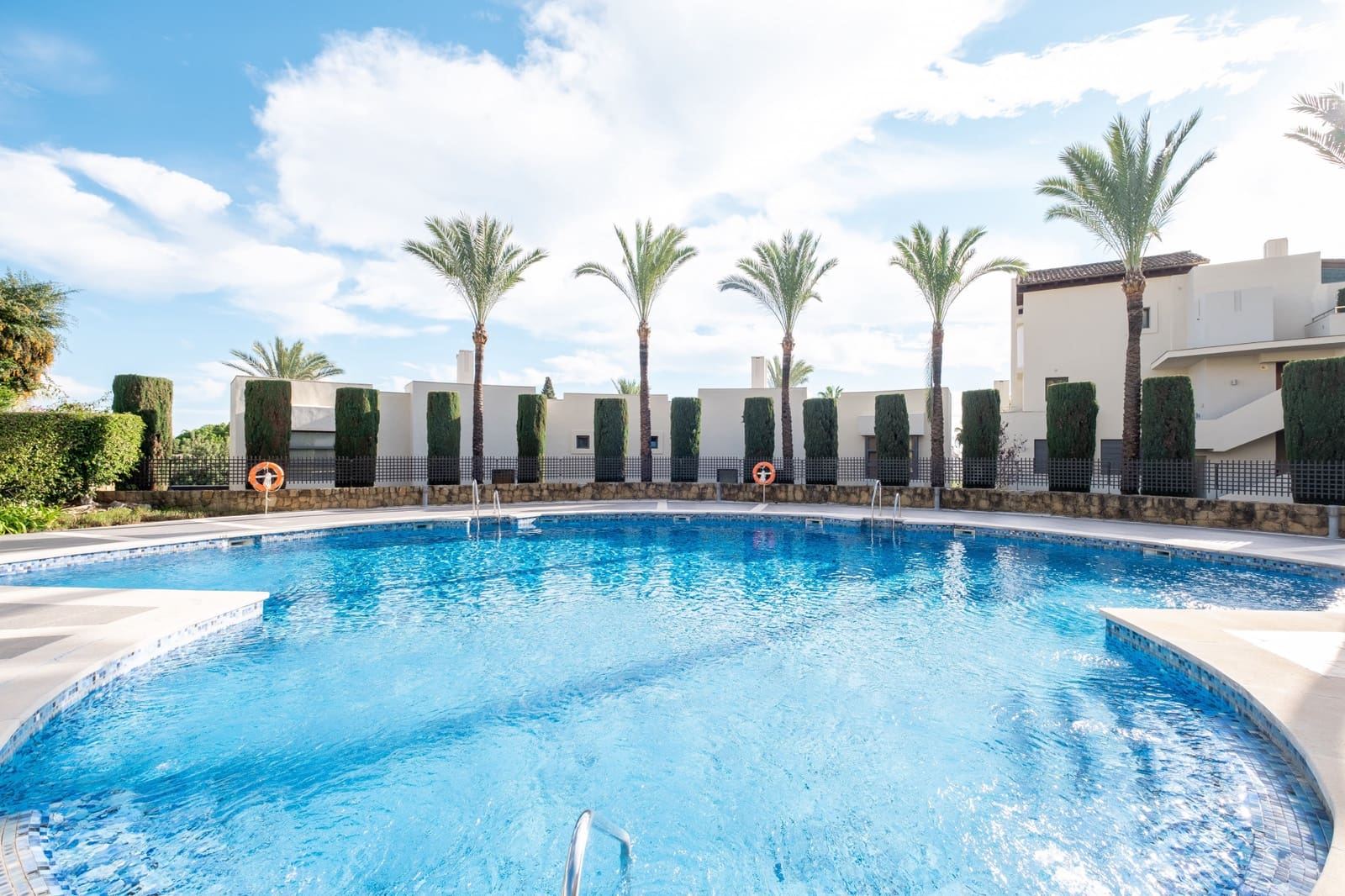 1 Zimmer Apartment zu verkaufen in Marbella mit Pool - 695.000 € (Ref: 9245912)