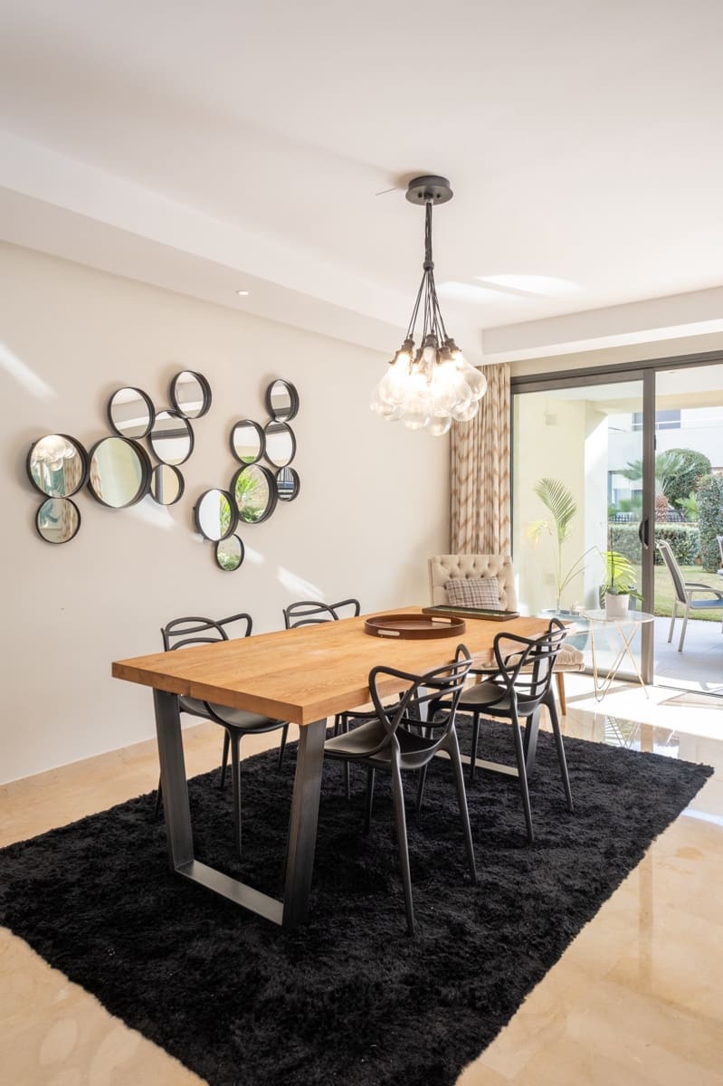 1 bedroom Apartment for sale in Marbella with pool - € 695,000 (Ref: 9245912)
