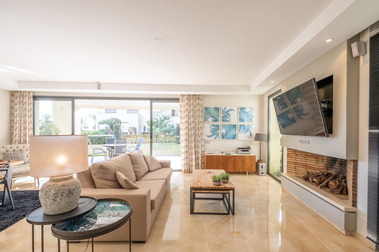 1 bedroom Apartment for sale in Marbella with pool - € 695,000 (Ref: 9245912)