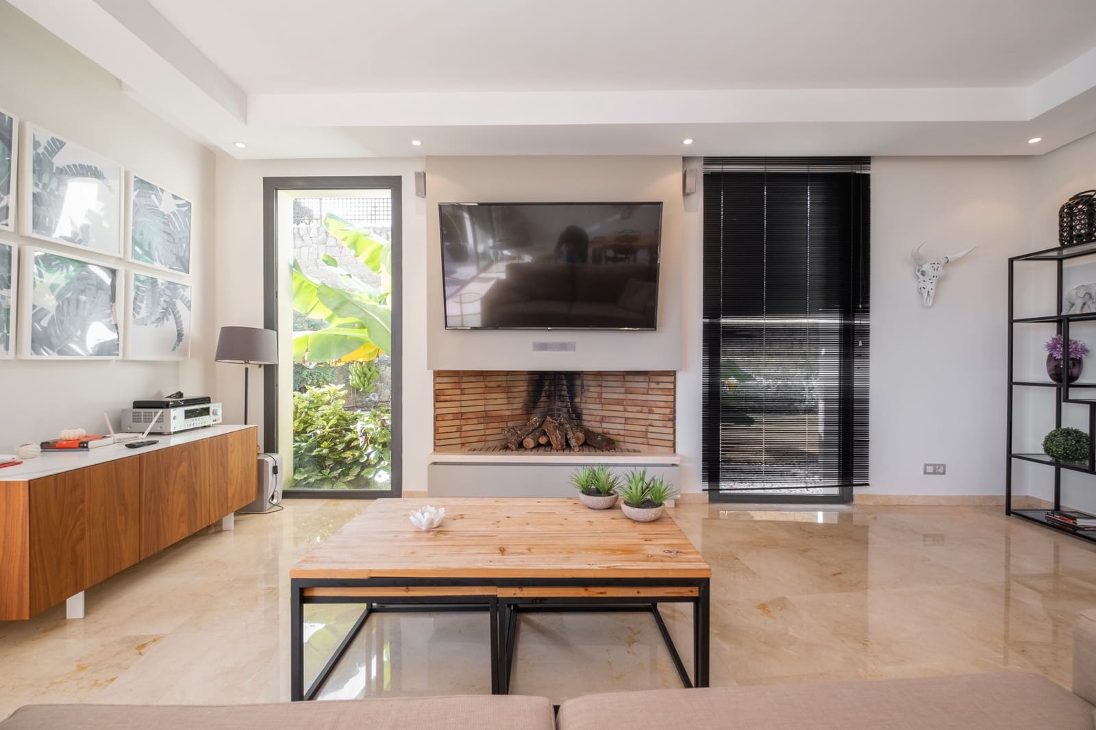1 bedroom Apartment for sale in Marbella with pool - € 695,000 (Ref: 9245912)