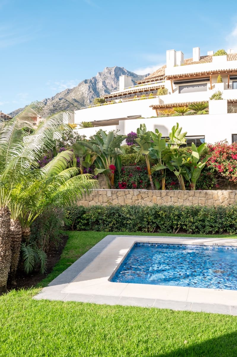 1 bedroom Apartment for sale in Marbella with pool - € 695,000 (Ref: 9245912)