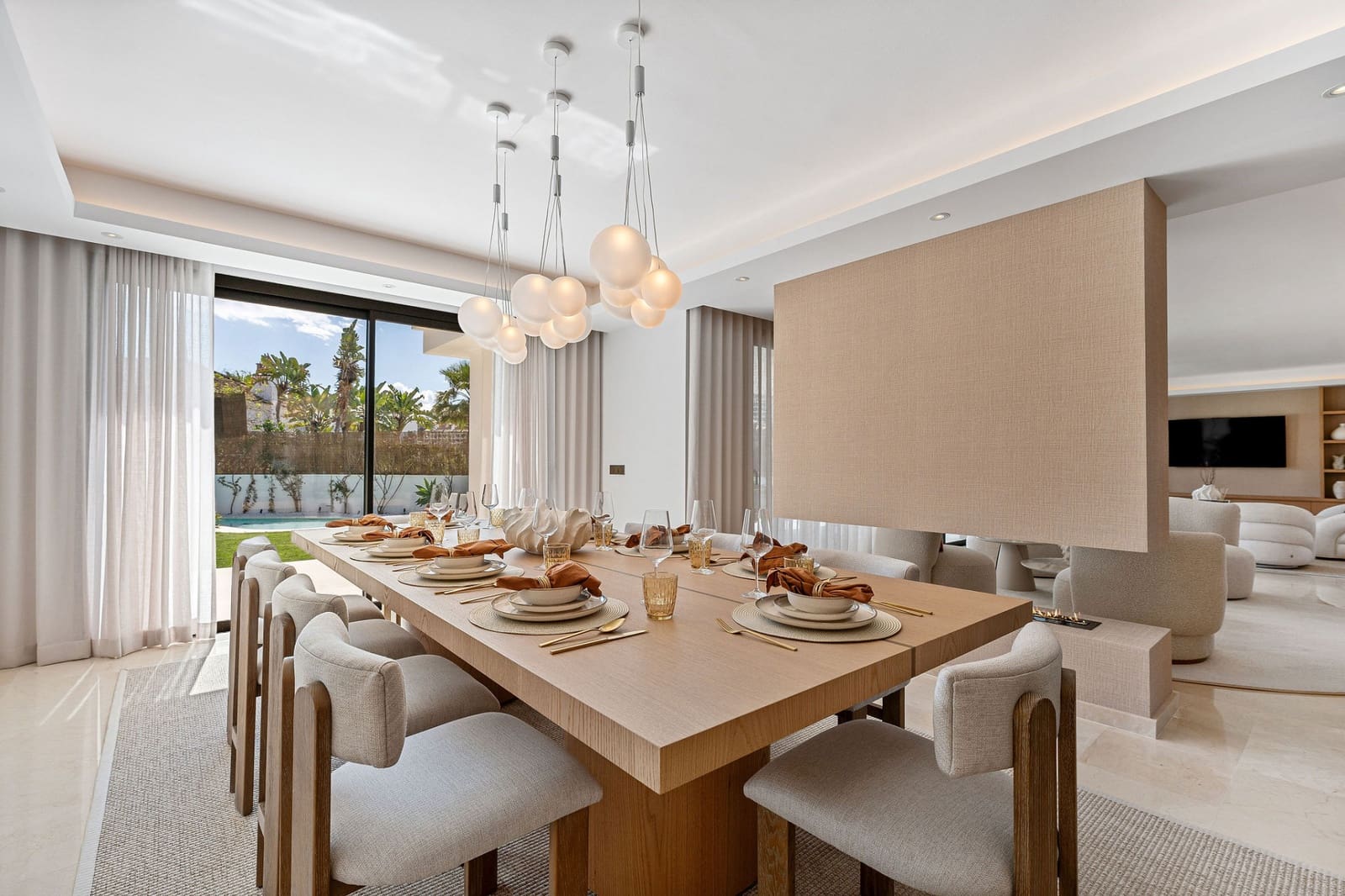 5 bedroom Villa for sale in Marbella with pool garage - € 3,650,000 (Ref: 9245915)