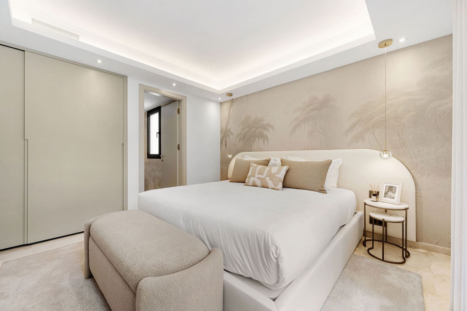 5 bedroom Villa for sale in Marbella with pool garage - € 3,650,000 (Ref: 9245915)