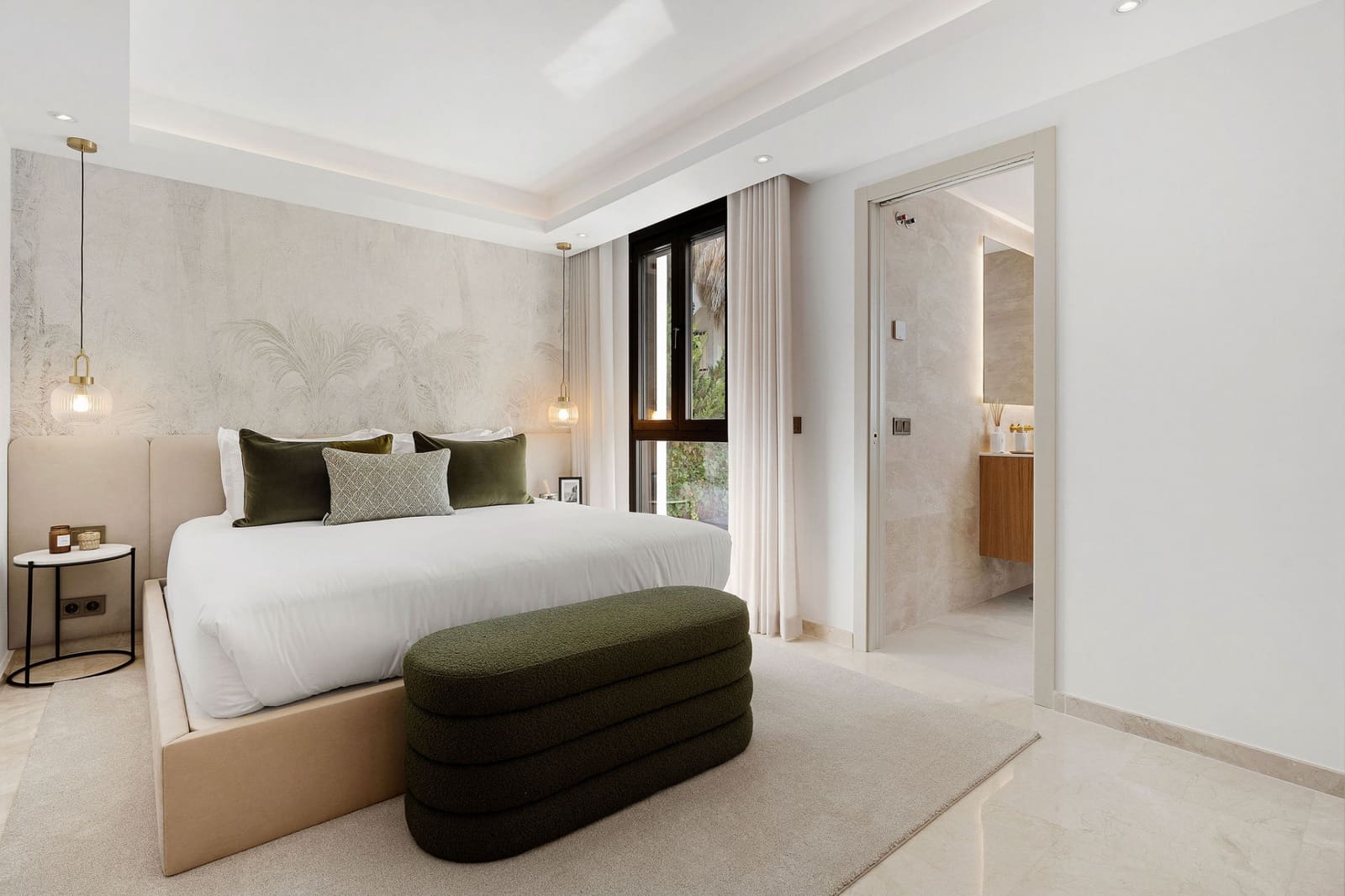 5 bedroom Villa for sale in Marbella with pool garage - € 3,650,000 (Ref: 9245915)