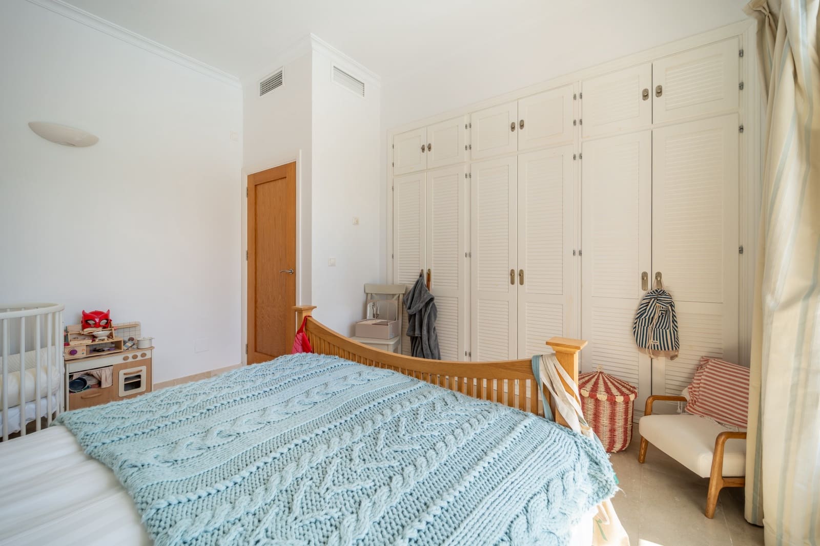 4 soverom Villa til salgs i Istan med svømmebasseng garasje - € 1 550 000 (Ref: 9245917)