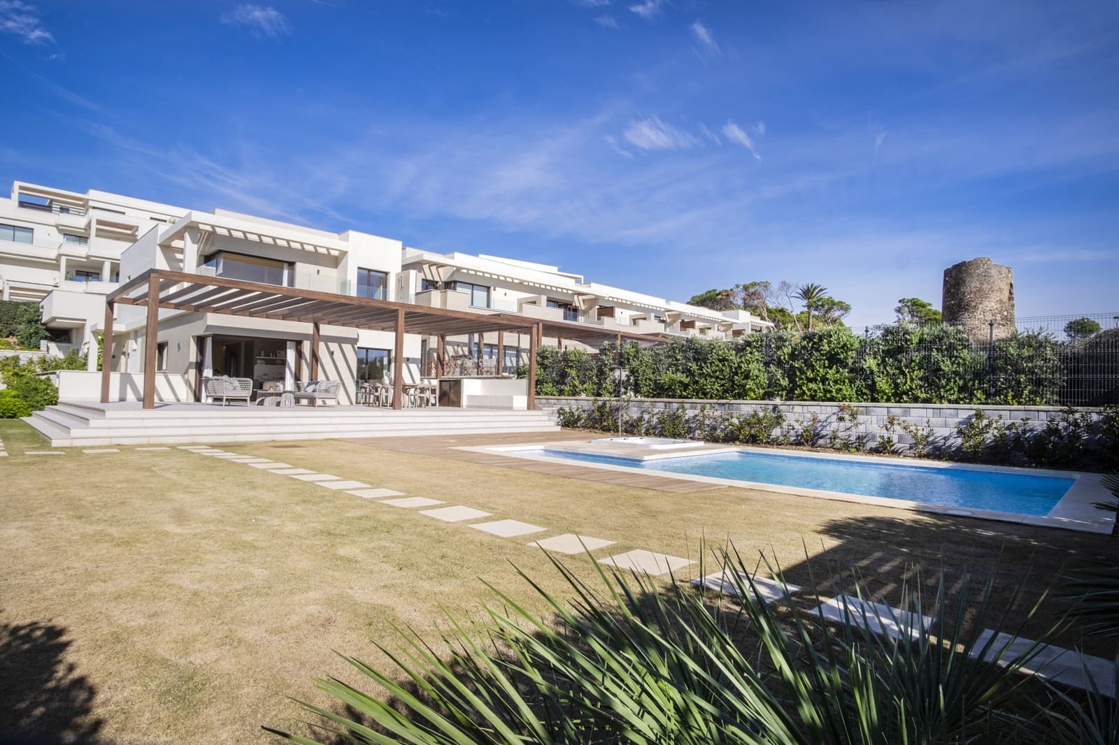 4 chambre Villa/Maison à vendre à New Golden Mile avec piscine garage - 4 500 000 € (Ref: 9245918)