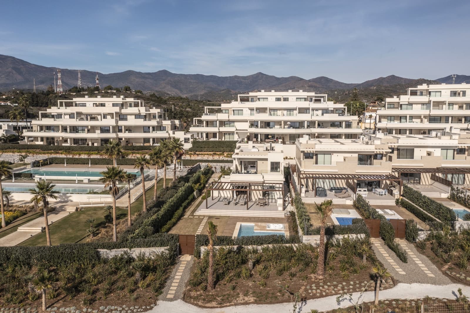 4 chambre Villa/Maison à vendre à New Golden Mile avec piscine garage - 4 500 000 € (Ref: 9245918)