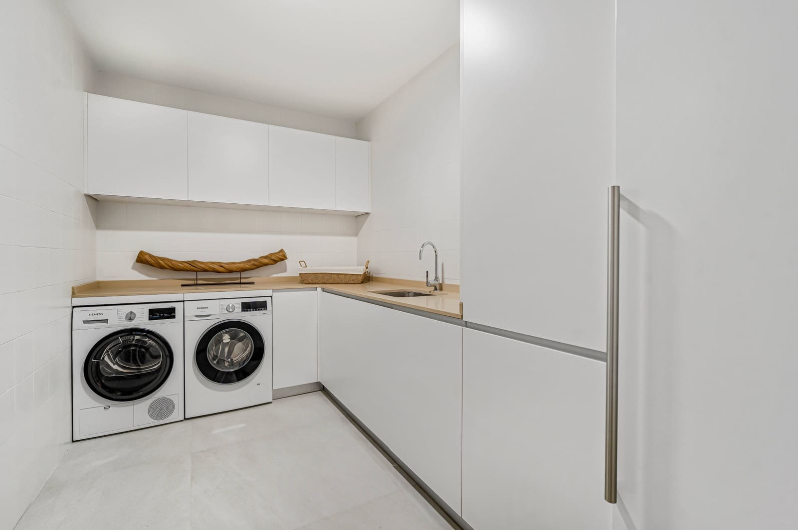 6 sypialnia Willa na sprzedaż w Marbella z basenem garażem - 6 500 000 € (Ref: 9245920)