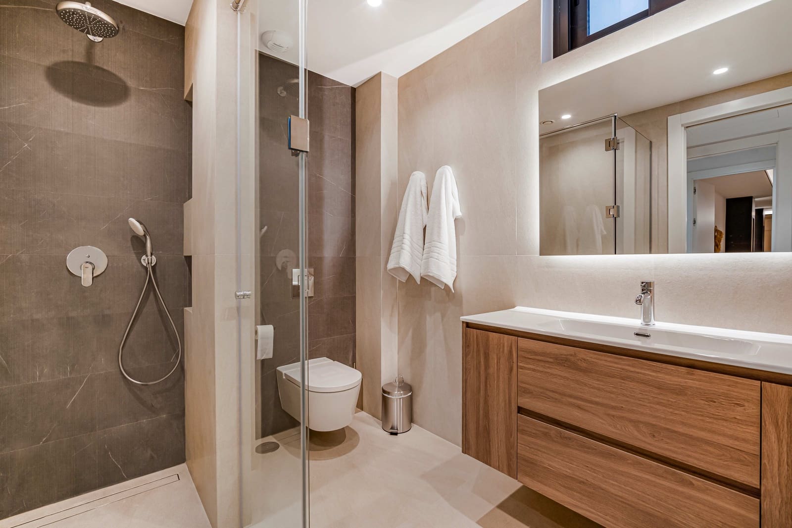 6 sypialnia Willa na sprzedaż w Marbella z basenem garażem - 6 500 000 € (Ref: 9245920)