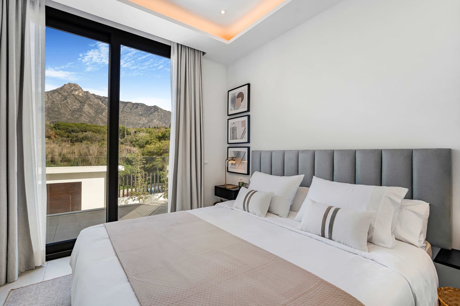 6 bedroom Villa for sale in Marbella with pool garage - € 6,500,000 (Ref: 9245920)