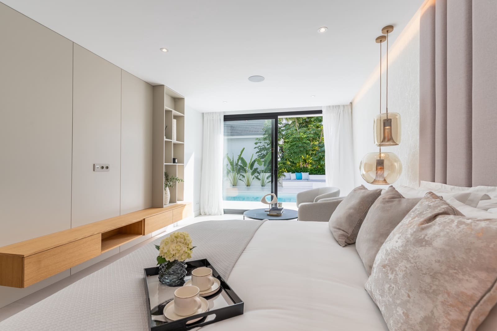 4 bedroom Villa for sale in Marbella with pool garage - € 3,669,000 (Ref: 9245921)