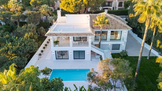 4 sypialnia Willa na sprzedaż w Marbella z basenem garażem - 3 669 000 € (Ref: 9245921)