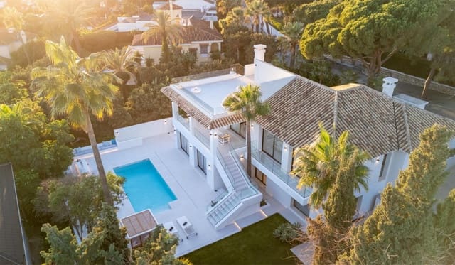 4 sypialnia Willa na sprzedaż w Marbella z basenem garażem - 3 669 000 € (Ref: 9245921)