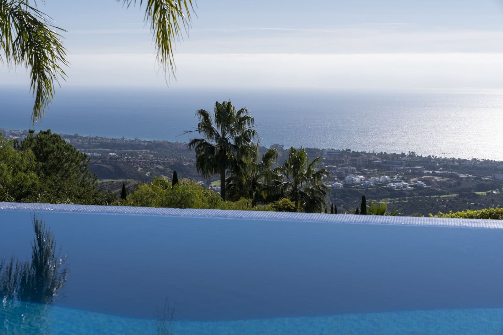 6 bedroom Villa for sale in Marbella with pool garage - € 4,000,000 (Ref: 9245924)