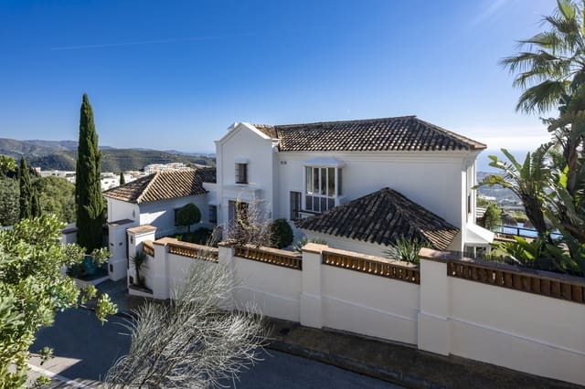 6 bedroom Villa for sale in Marbella with pool garage - € 4,000,000 (Ref: 9245924)