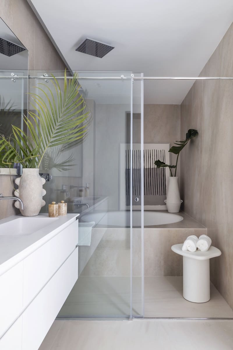 Apartamento de 3 habitaciones en Estepona en venta con piscina garaje - 3.360.000 € (Ref: 9245925)