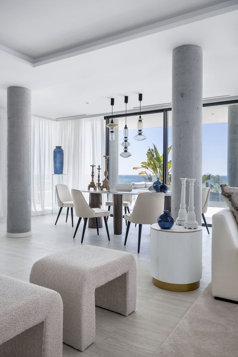 Apartamento de 3 habitaciones en Estepona en venta con piscina garaje - 3.360.000 € (Ref: 9245925)