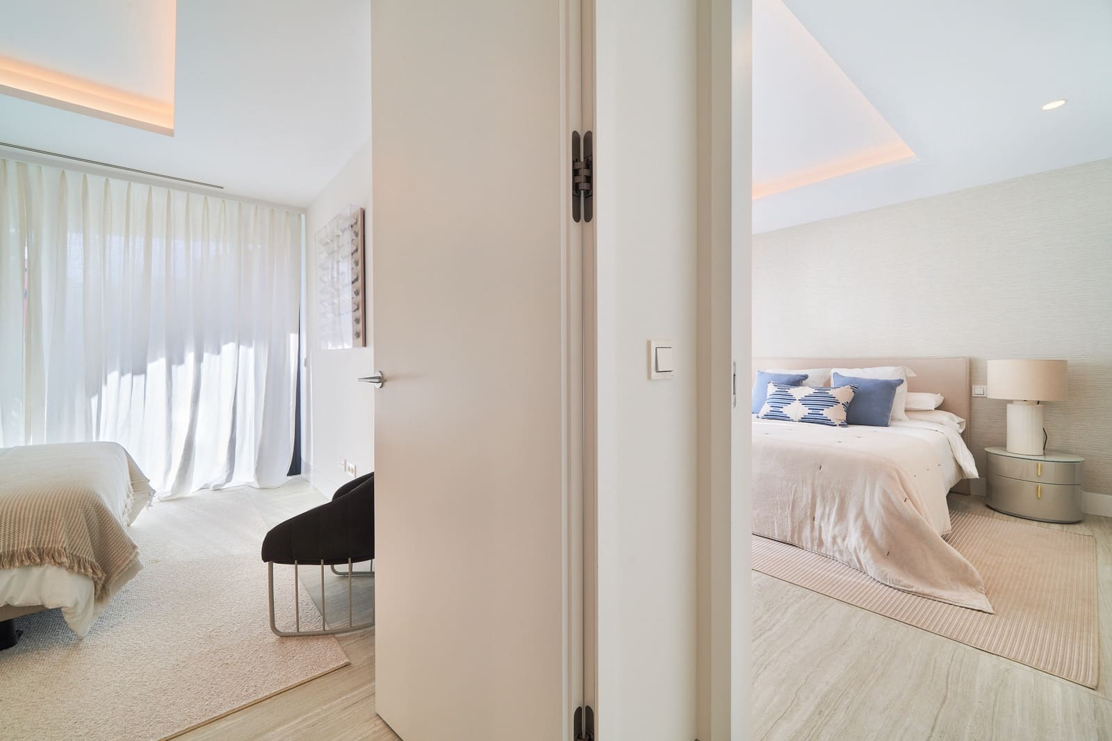 2 bedroom Apartment for sale in Estepona with pool garage - € 1,280,000 (Ref: 9245926)