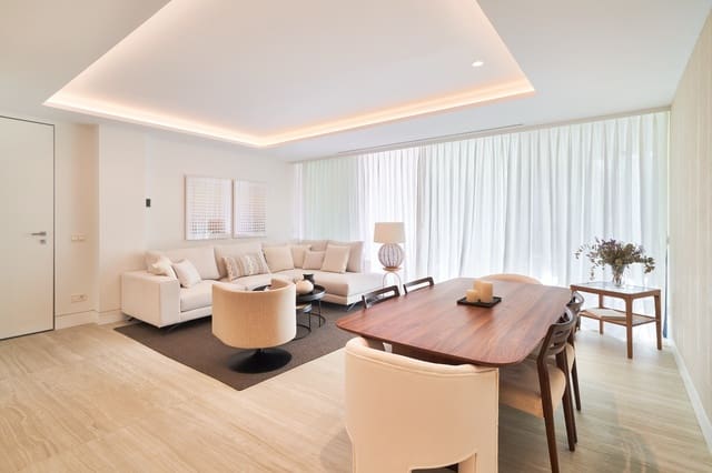 2 chambre Appartement à vendre à Estepona avec piscine garage - 1 280 000 € (Ref: 9245926)